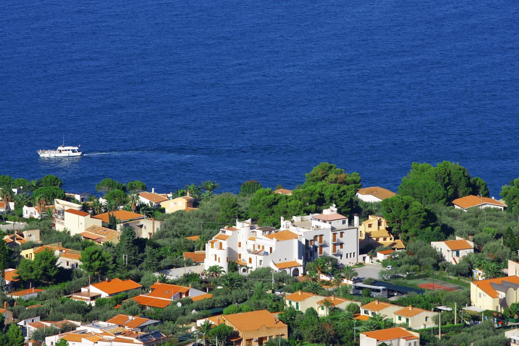 Hotel Baia Del Capitano Cefalu Luaran gambar